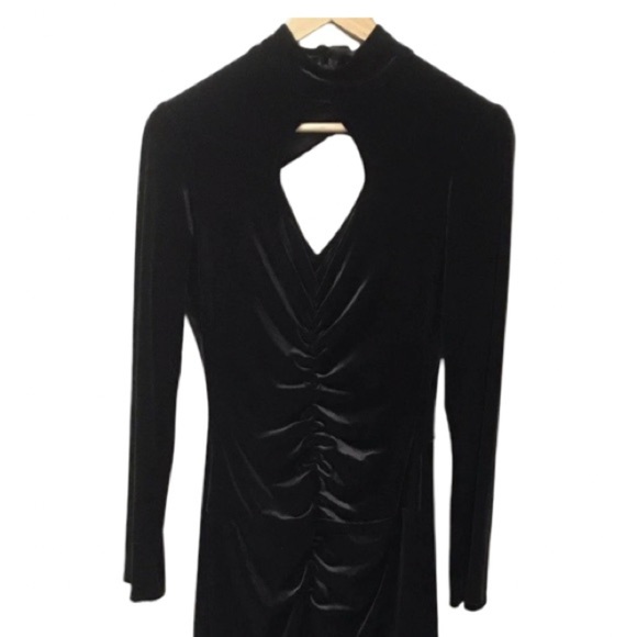 Elegant Black Long Sleeve Dress - Picture 7 of 13